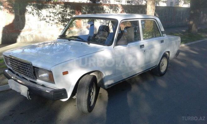 LADA (VAZ) 2107 2008, 70,000 km - 1.6 л - Qax
