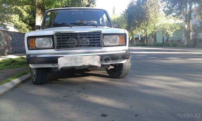 LADA (VAZ) 2107 2008, 70,000 km - 1.6 л - Qax