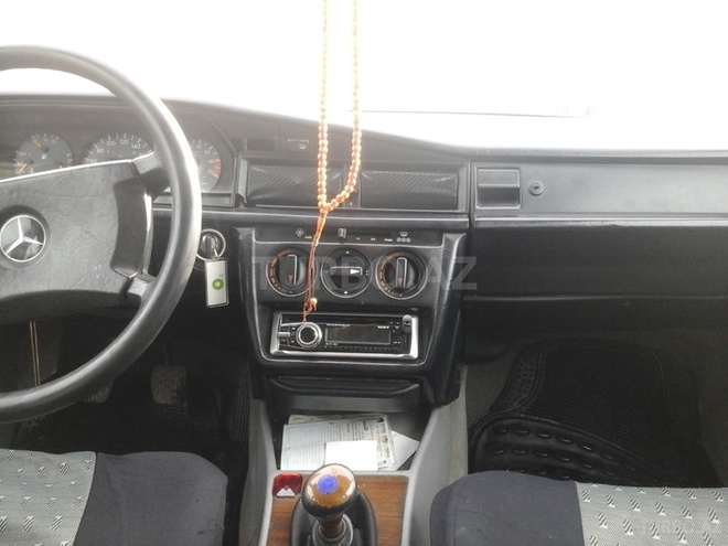 Mercedes 190 1991, 313,562 km - 2.0 л - Bakı