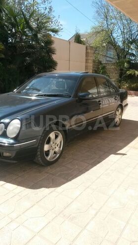 Mercedes E 240 2000, 188,170 km - 2.4 l - Ağcabədi