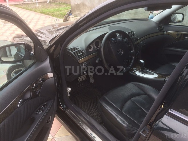 Mercedes E 240 2005, 175 km - 0.4 l - Bakı