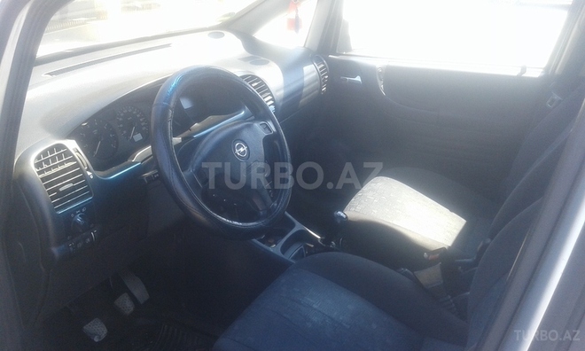 Opel Zafira 2000, 339,000 km - 1.8 l - Quba