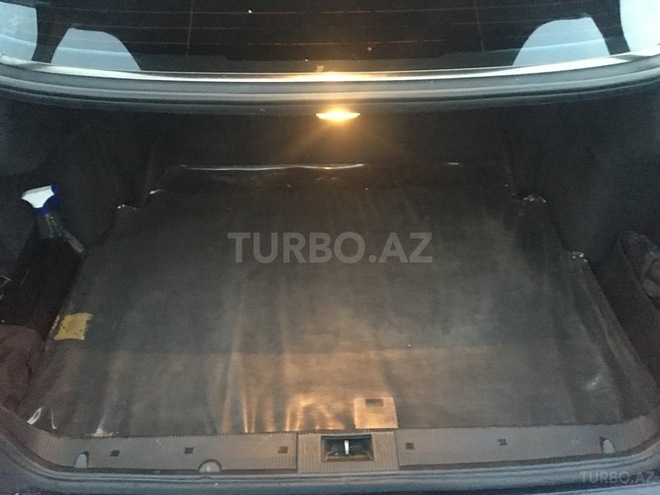 Mercedes E 270 2001, 279,000 km - 2.7 l - Bakı