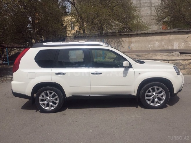 Nissan X-Trail 2012, 109,000 km - 2.5 л - Bakı