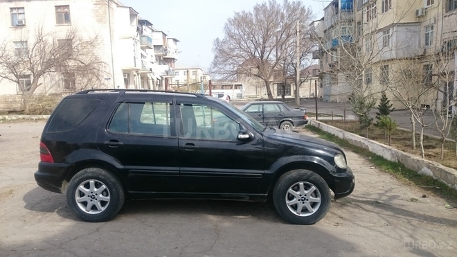 Mercedes ML 320 2002, 259,000 km - 3.2 л - Bakı