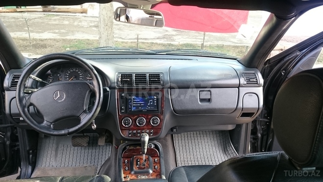 Mercedes ML 320 2002, 259,000 km - 3.2 л - Bakı