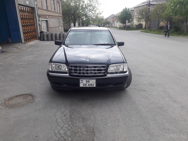 Mercedes C 240 1999, 214,000 km - 2.4 l - Zaqatala