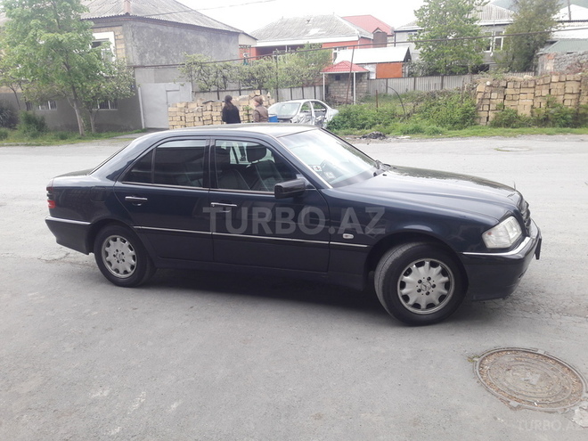 Mercedes C 240 1999, 214,000 km - 2.4 l - Zaqatala
