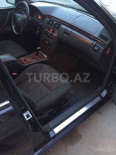 Mercedes E 200 2000, 227,198 km - 2.0 l - Ağstafa