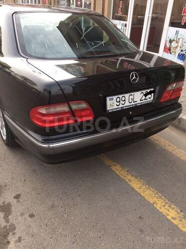 Mercedes E 200 2000, 227,198 km - 2.0 l - Ağstafa