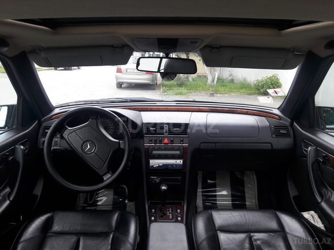 Mercedes C 240 1999, 214,000 km - 2.4 l - Zaqatala