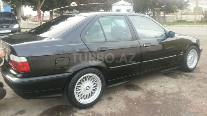 BMW 318 1991, 320,000 km - 1.8 л - Bakı