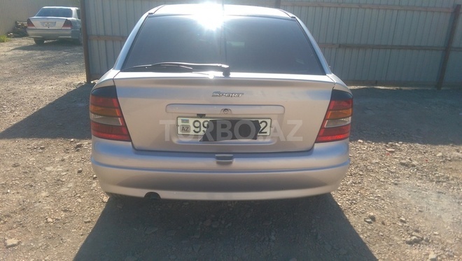 Opel Astra 2002, 170,000 km - 1.6 l - Bakı