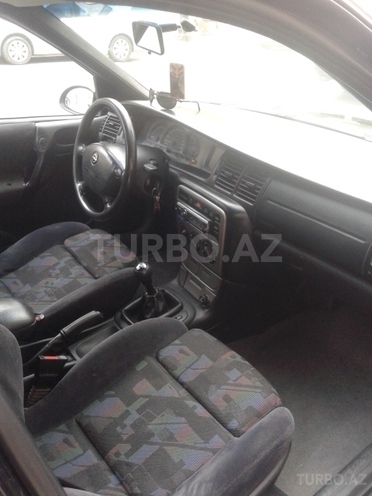 Opel Vectra 1998, 290,000 km - 1.8 l - Bakı