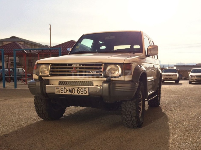 Mitsubishi Pajero 1995, 250,000 km - 3.0 л - Bakı