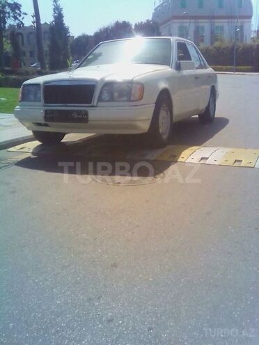 Mercedes E 200 1994, 365,000 km - 2.0 l - Bakı