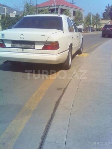 Mercedes E 200 1994, 365,000 km - 2.0 l - Bakı