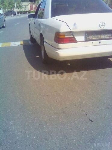 Mercedes E 200 1994, 365,000 km - 2.0 l - Bakı