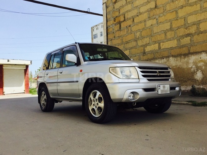 Mitsubishi Pajero io 2002, 114,500 km - 2.0 l - Bakı