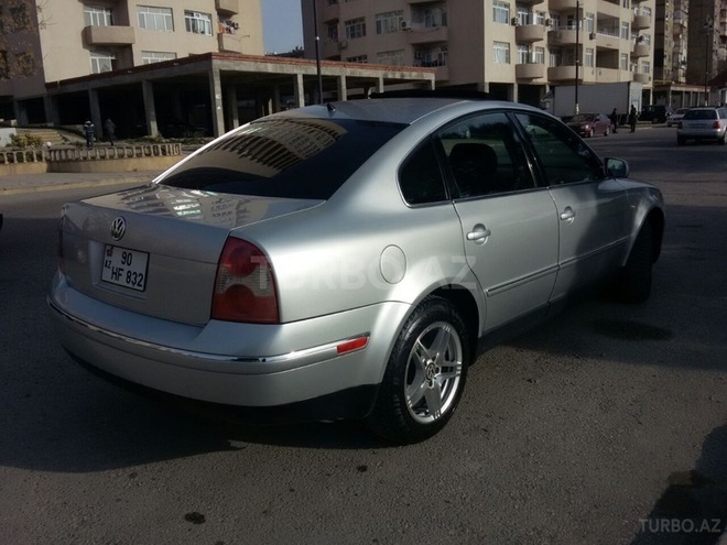 Volkswagen Passat 2002, 170,000 km - 1.8 l - Bakı