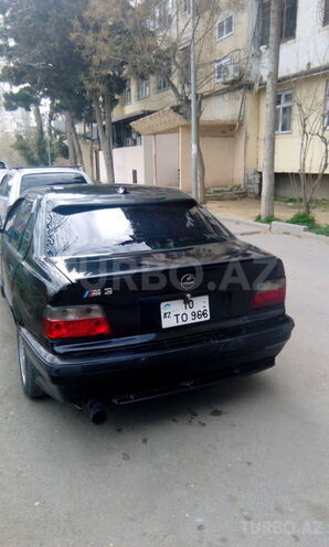 BMW 320 1992, 174,231 km - 3.2 l - Bakı