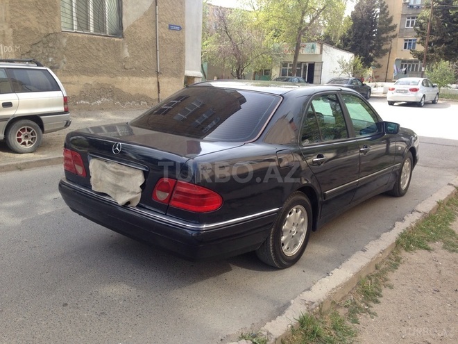 Mercedes E 230 1997, 376,000 km - 2.3 l - Xırdalan