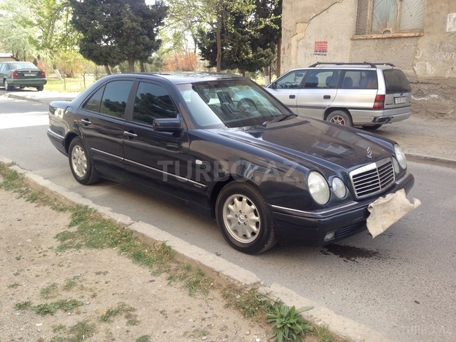 Mercedes E 230 1997, 376,000 km - 2.3 l - Xırdalan