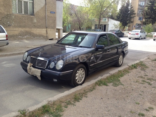 Mercedes E 230 1997, 376,000 km - 2.3 l - Xırdalan
