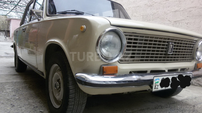 LADA (VAZ) 21011 1985, 1 km - 1.6 l - Yevlax