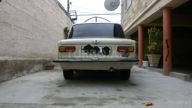 LADA (VAZ) 21011 1985, 1 km - 1.6 l - Yevlax