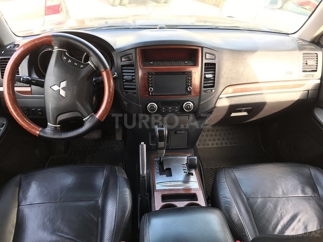 Mitsubishi Pajero 2007, 170,000 km - 3.0 л - Bakı