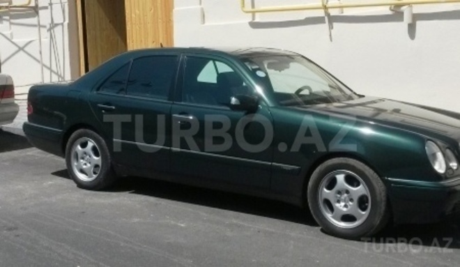 Mercedes E 230 1996, 260,000 km - 2.3 l - Bakı