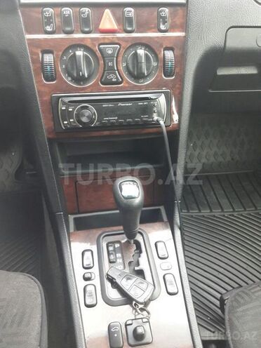 Mercedes C 180 1999, 271,000 km - 1.8 l - Bakı