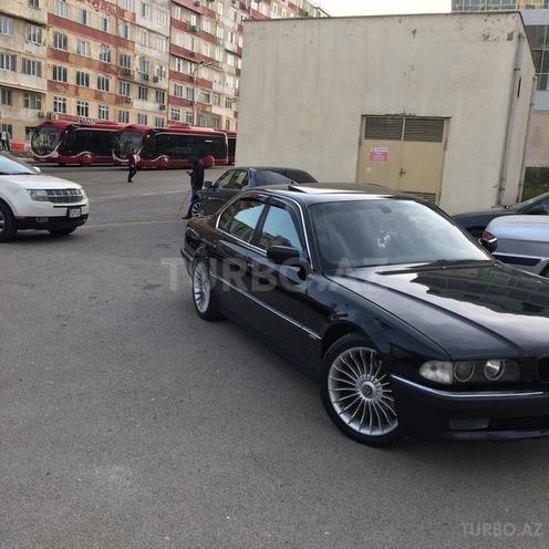 BMW 740 1996, 220,000 km - 4.4 l - Bakı