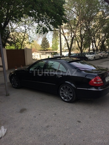 Mercedes E 240 2003, 297,986 km - 2.6 l - Bakı
