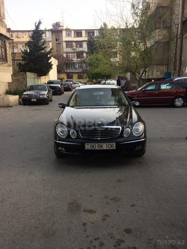 Mercedes E 240 2003, 297,986 km - 2.6 l - Bakı