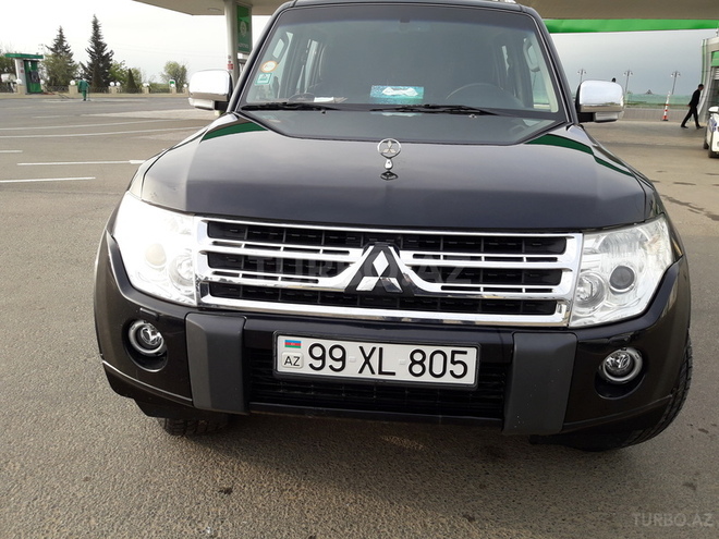 Mitsubishi Pajero 2011, 204,000 km - 3.5 л - Bakı