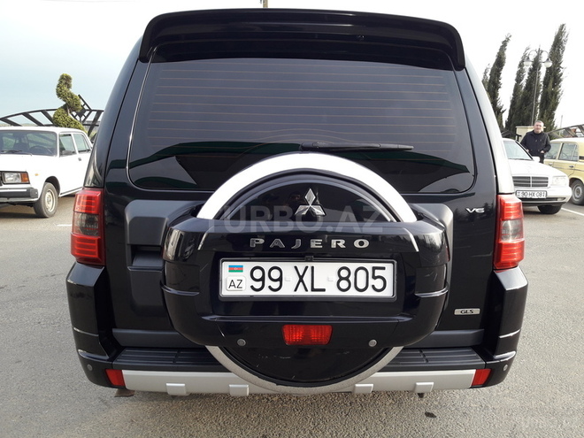 Mitsubishi Pajero 2011, 204,000 km - 3.5 л - Bakı