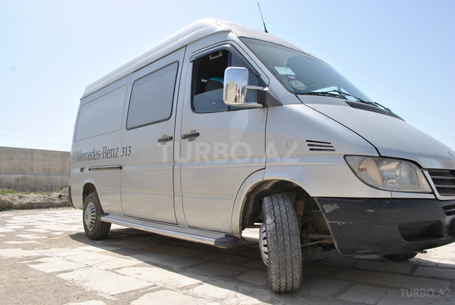 Mercedes Sprinter 208 2003, 30,000 km - 2.2 l - Zaqatala