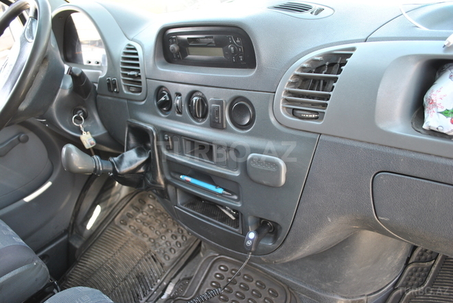 Mercedes Sprinter 208 2003, 30,000 km - 2.2 l - Zaqatala