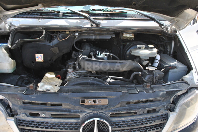 Mercedes Sprinter 208 2003, 30,000 km - 2.2 l - Zaqatala