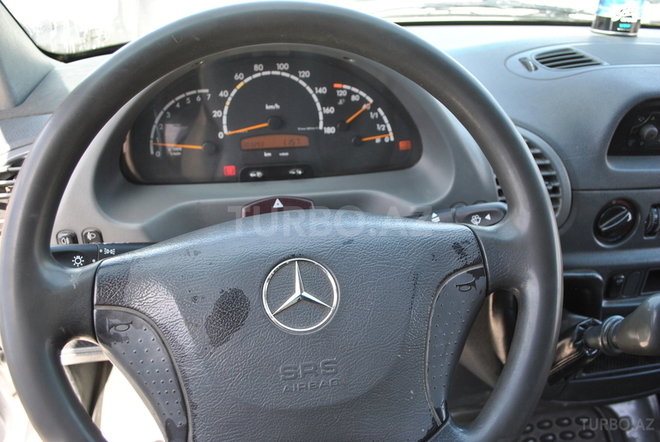 Mercedes Sprinter 208 2003, 30,000 km - 2.2 l - Zaqatala