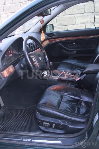 BMW 523 1996, 350,000 km - 2.5 l - Bakı