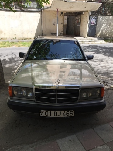 Mercedes 190 1990, 270,000 km - 1.8 l - Bakı