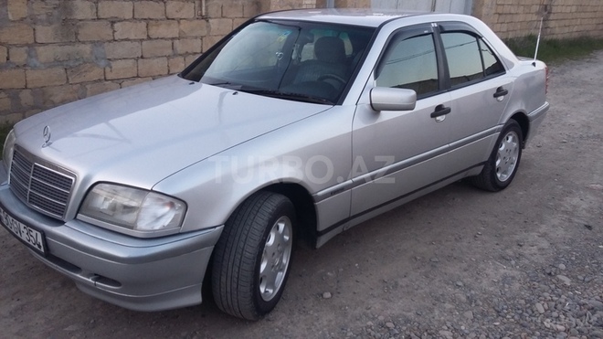 Mercedes C 220 1995, 370,000 km - 2.2 l - Saatlı