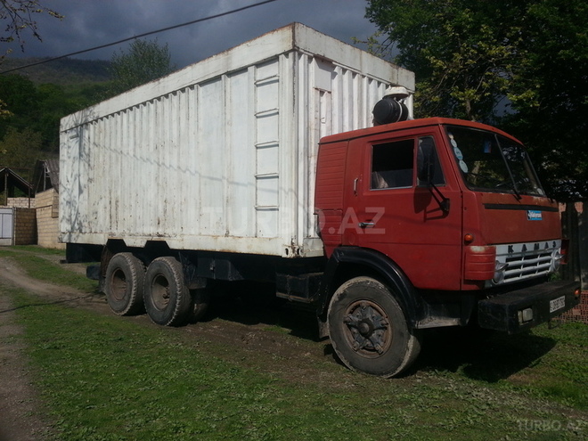KamAz 53212 1980, 180,000 km - 11.0 l - Balakən