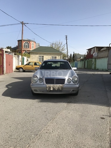 Mercedes E 240 1998, 213,860 km - 2.4 л - Bakı