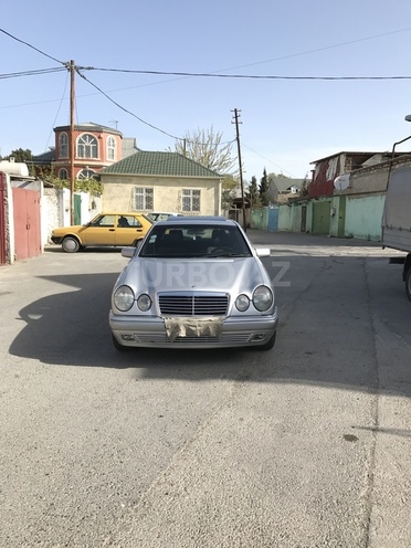 Mercedes E 240 1998, 213,860 km - 2.4 л - Bakı