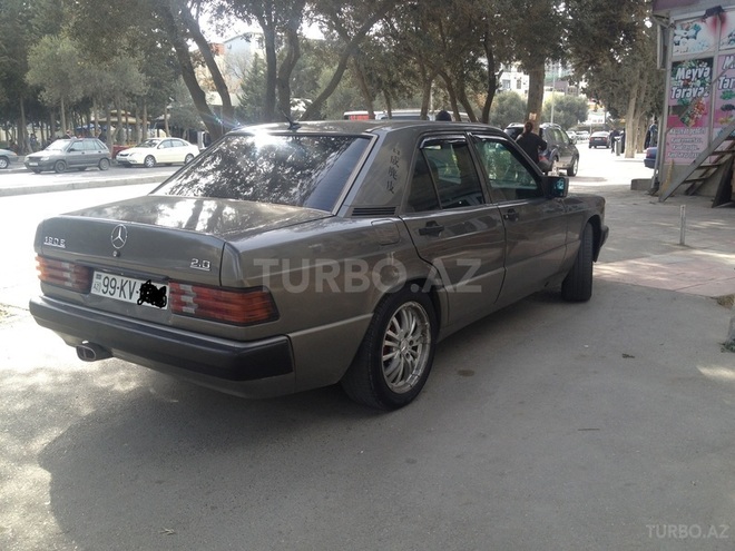 Mercedes 190 1991, 295,500 km - 2.0 л - Bakı