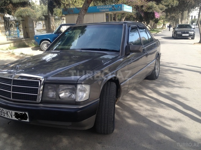 Mercedes 190 1991, 295,500 km - 2.0 л - Bakı